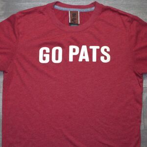 The Nike Tee Dri Fit New England Patriots Go Pats NFL Football T Shirt Mens M